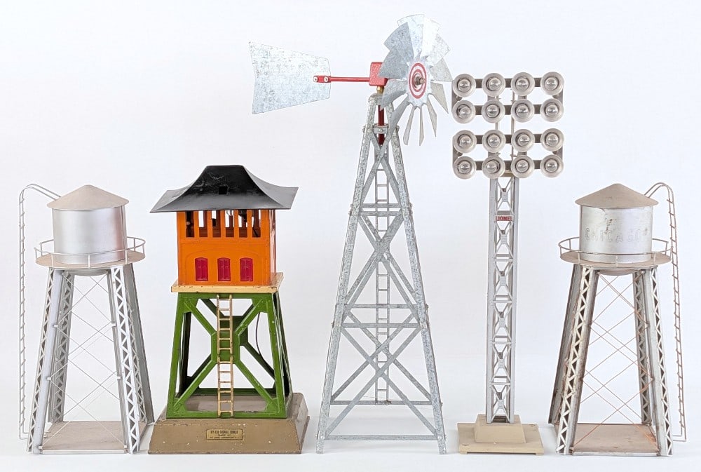 Miscellaneous Train Accessories (1 of 9)