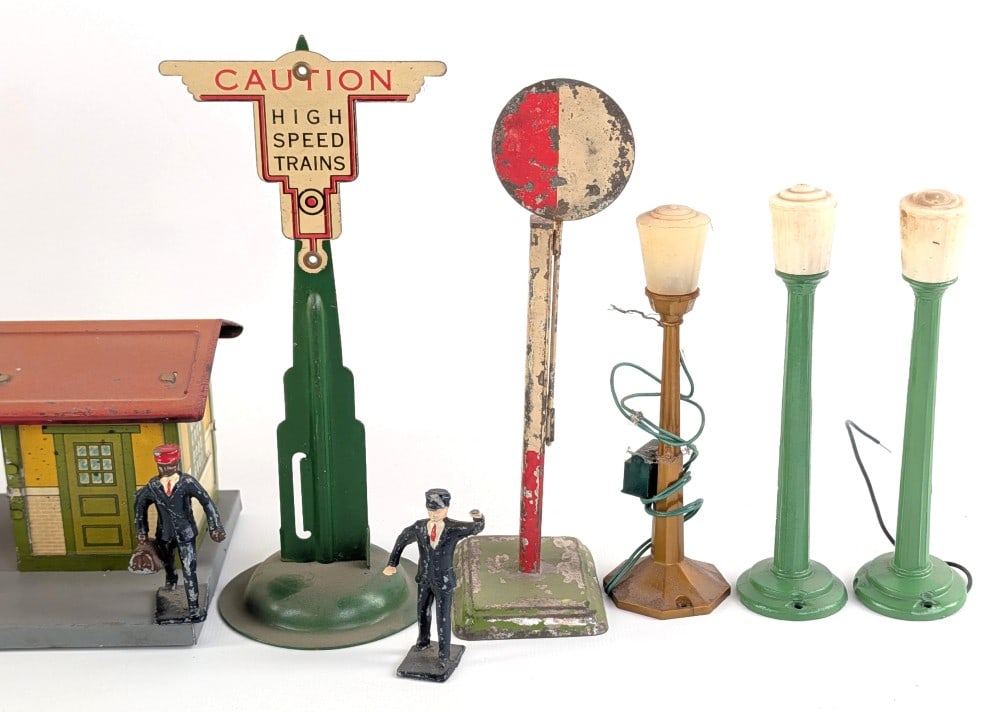 Model Railroad Train Accessories - 6