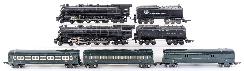 American Flyer 806 / 572 Locomotive with Tender and Passenger Cars (1 of 9)