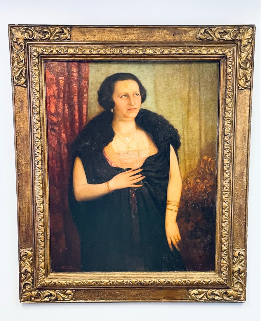 G. Cantalamessa Portrait of a Lady Oil Painting: Antique G. Cantalamessa Portrait Oil Painting. Painting is on Board with Large Wooden Picture Frame. Painting is chipped a little in middle and Artist Signed on bottom left in red paint. Measures 46? 