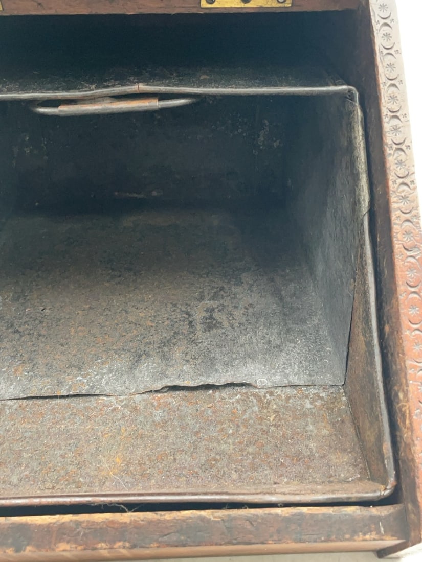 Antique Hand Carved Coal Scuttle Bin/Box - 12