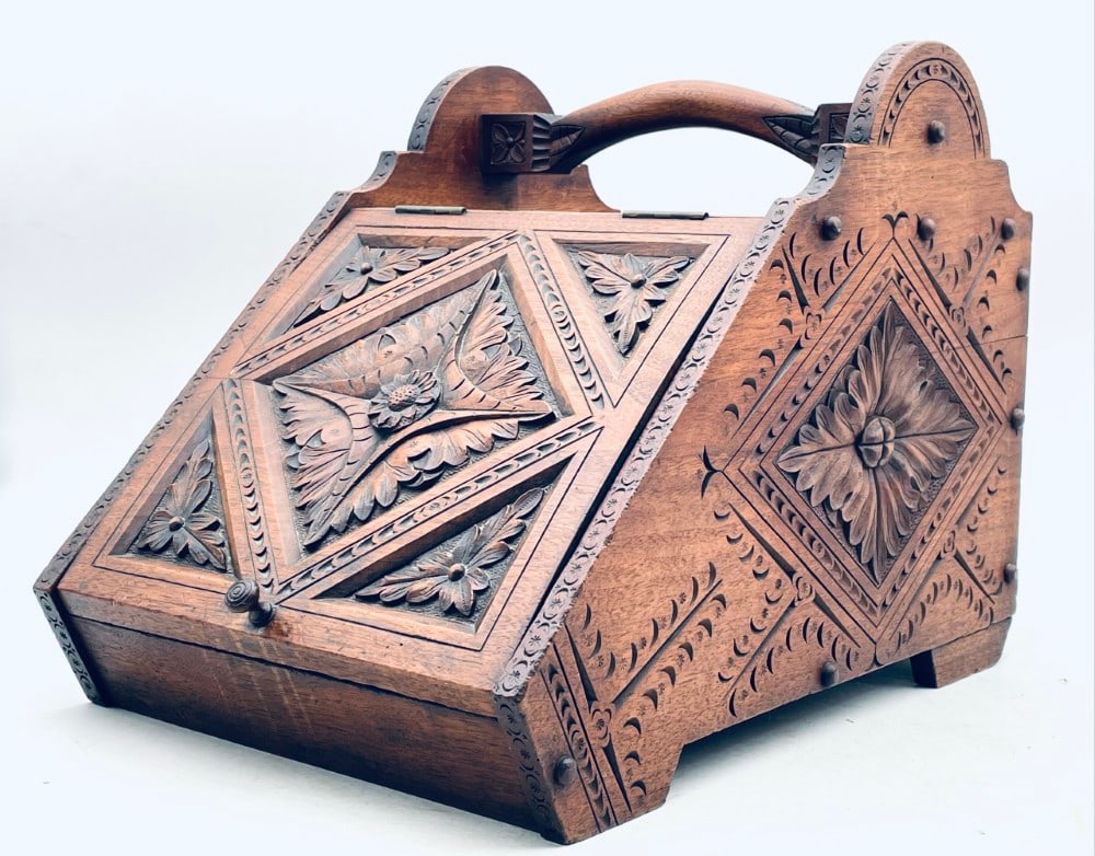 Antique Hand Carved Coal Scuttle Bin/Box (1 of 14)