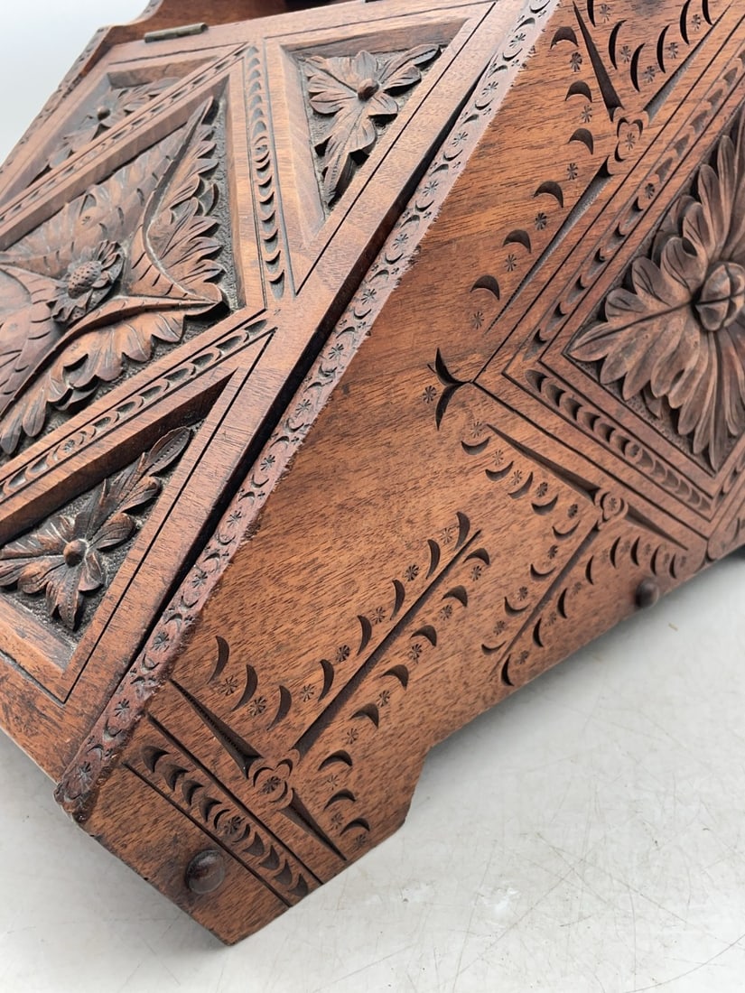 Antique Hand Carved Coal Scuttle Bin/Box - 3