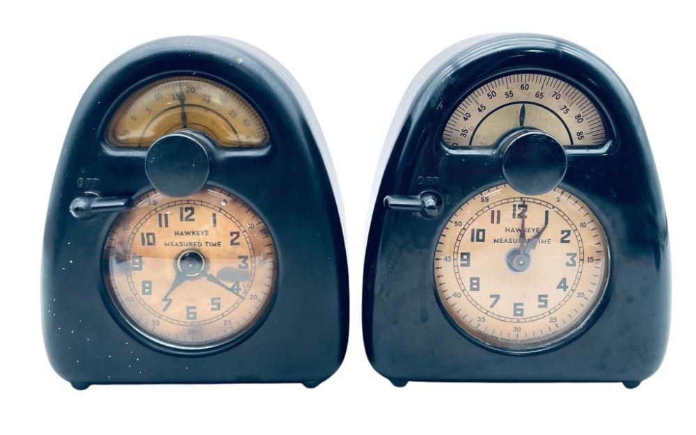 (2) Hawkeye Bakelite Measured Time Stevenson Clocks (1 of 13)