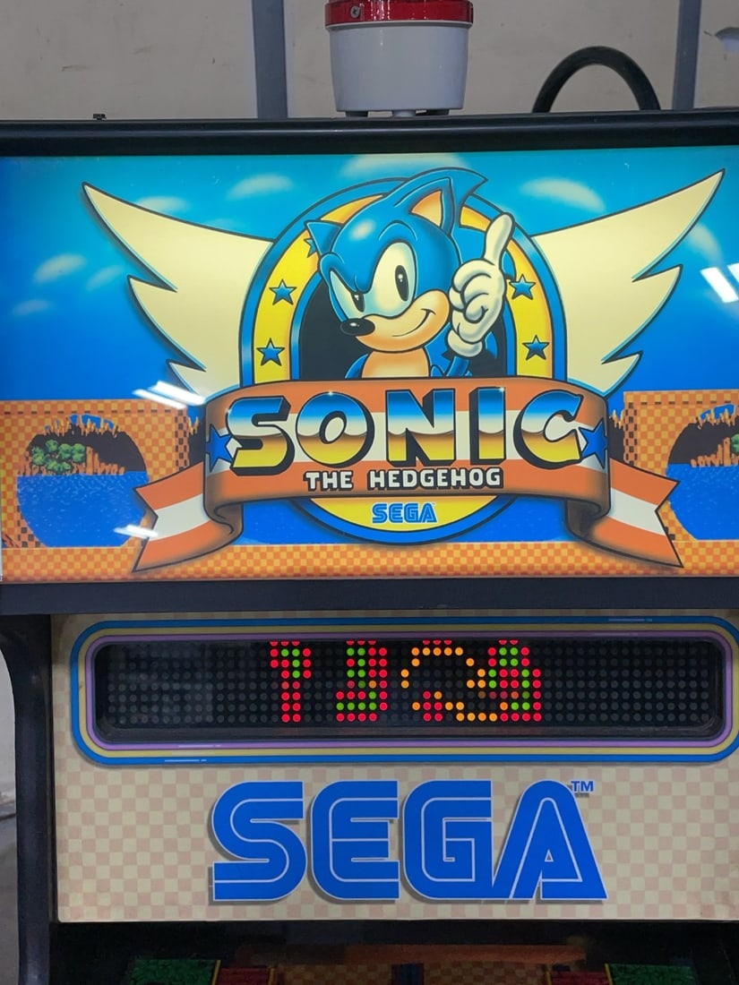 Sega Sonic The Hedgehog Arcade Machine - 11