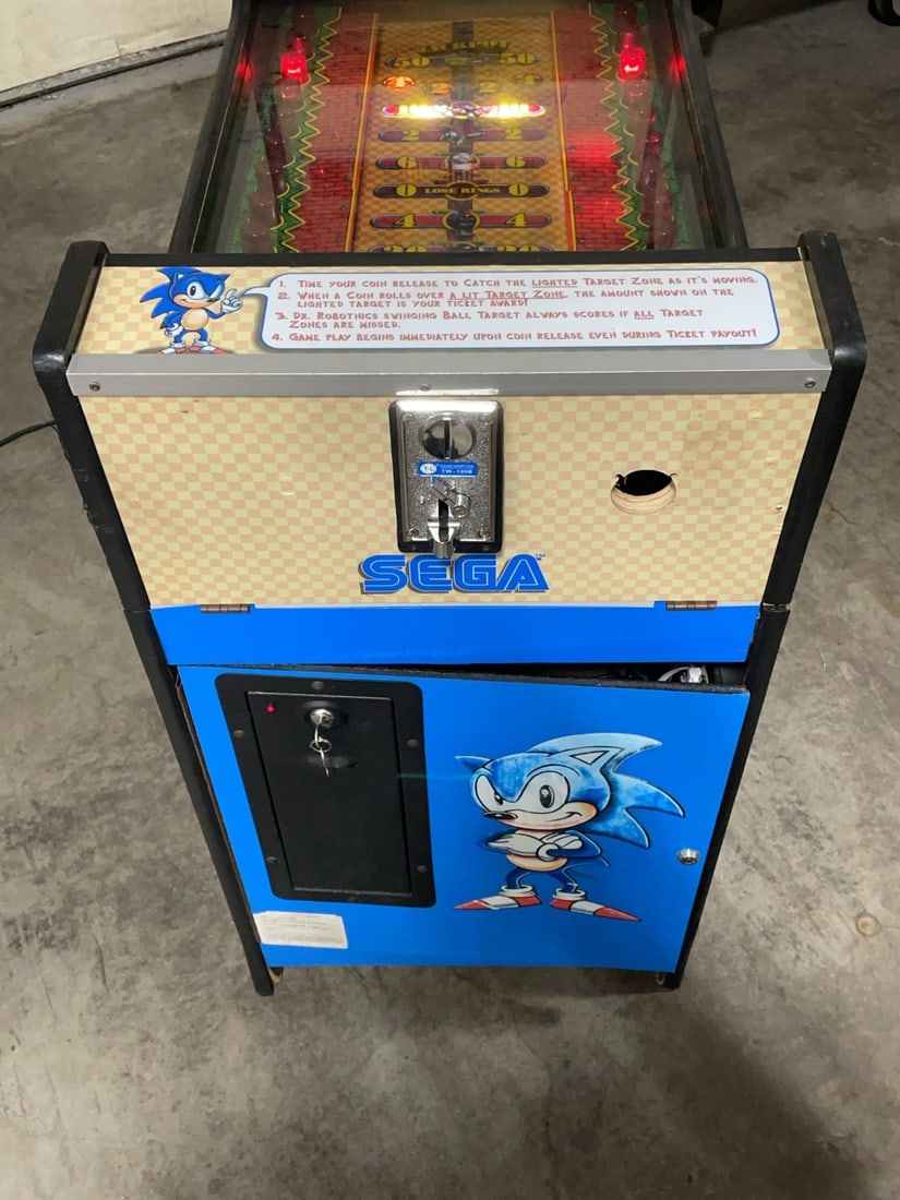 Sega Sonic The Hedgehog Arcade Machine - 2