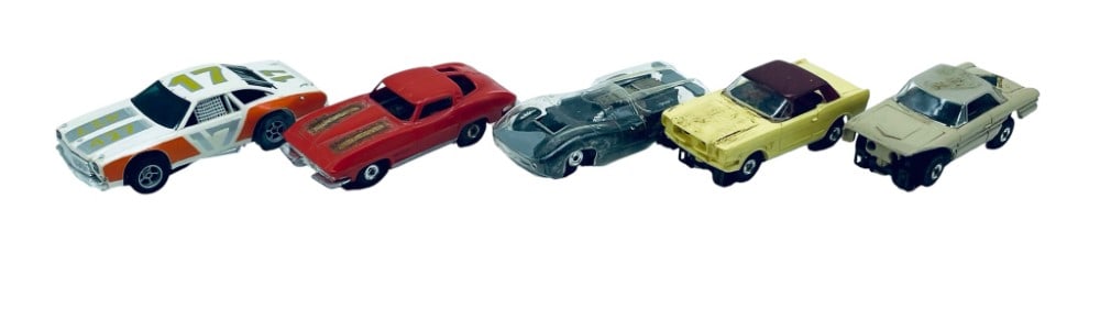 5 HO Aurora Slot Cars (1 of 15)