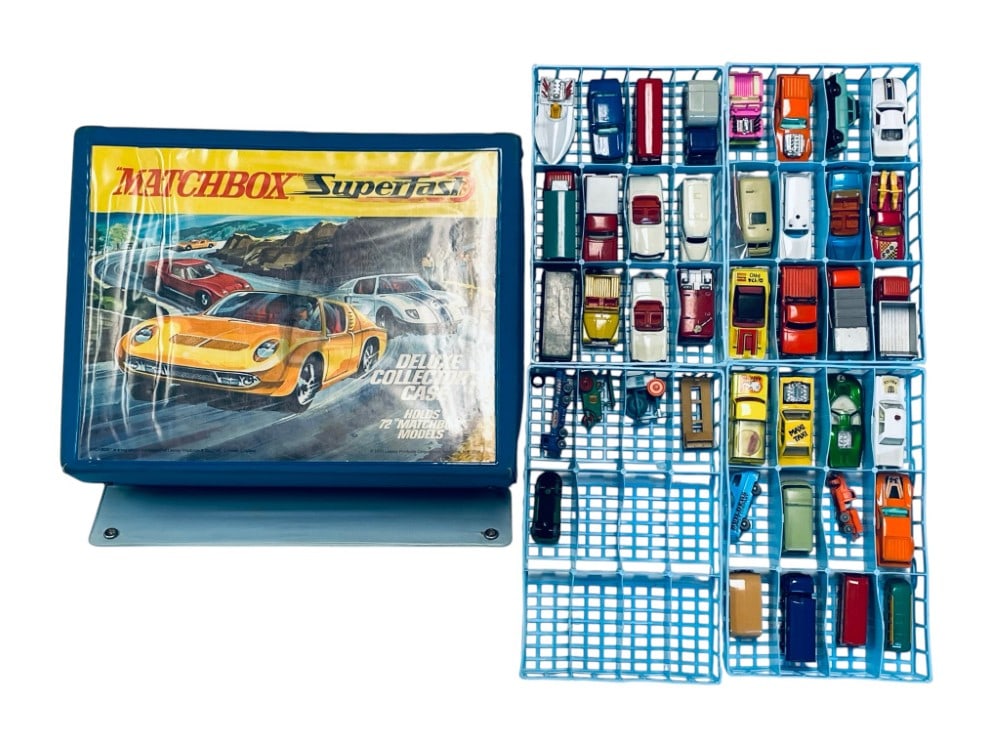 (40) Matchbox Lesney Die Cast Cars and Case (1 of 8)