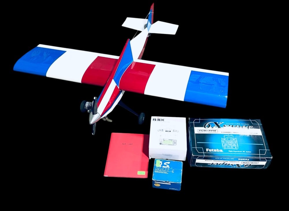Gas Engine Radio Controlled Air Plane (1 of 18)