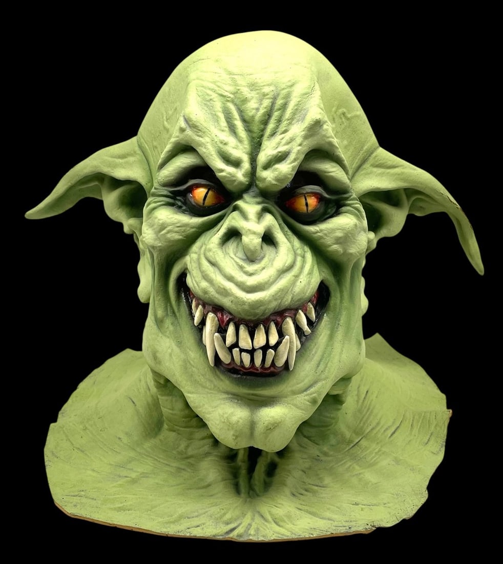 Death Studios Cerebus Halloween Mask (1 of 10)