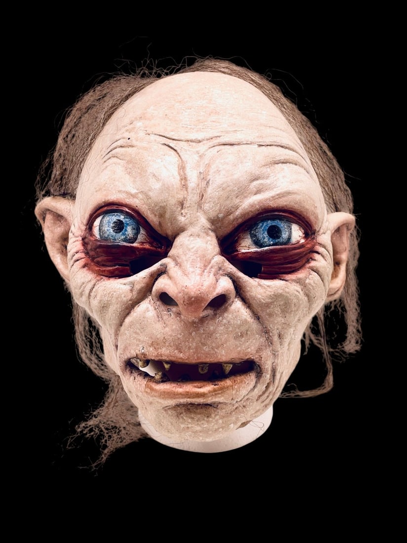 Lord of the Rings Gollum Halloween Mask: Lord of the Rings Gollum Halloween Mask. Mask Measures 9? tall and is in overall good condition