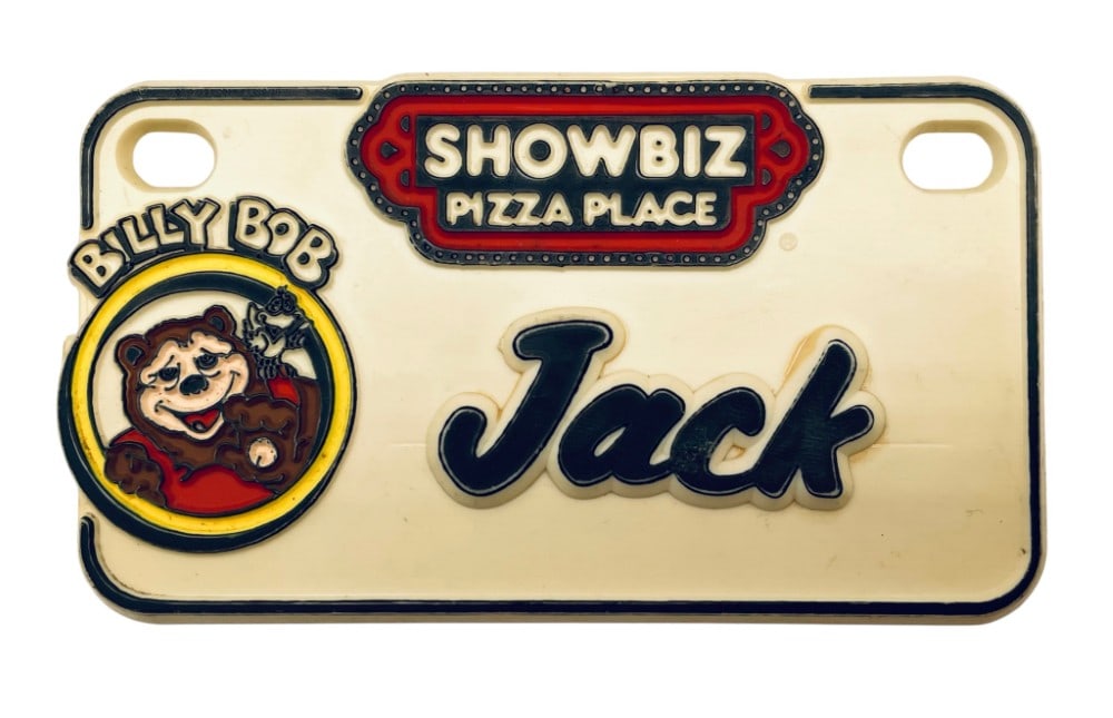 Showbiz Pizza Place Billy Bob Jack Name Tag: Showbiz Pizza Place Billy Bob Jack Name Tag. Monogram Products Name Tag and Tag is in overall good condition with Sticker on Back. Measures 4? x 2 1/2