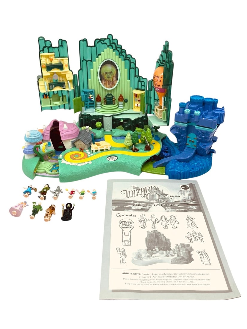 Mattel The Wizard Of Oz Polly Pocket Emerald City Playset (1 of 9)