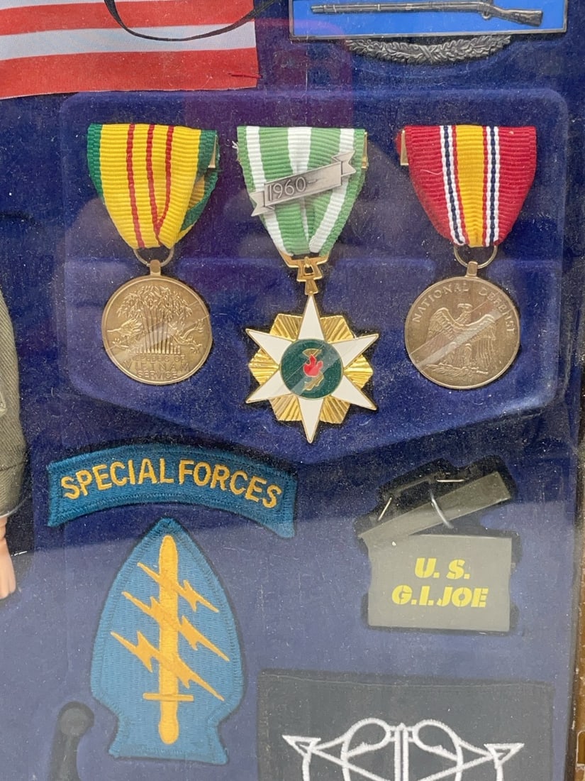 G.I. Joe Special Forces Shadowbox Display - 4