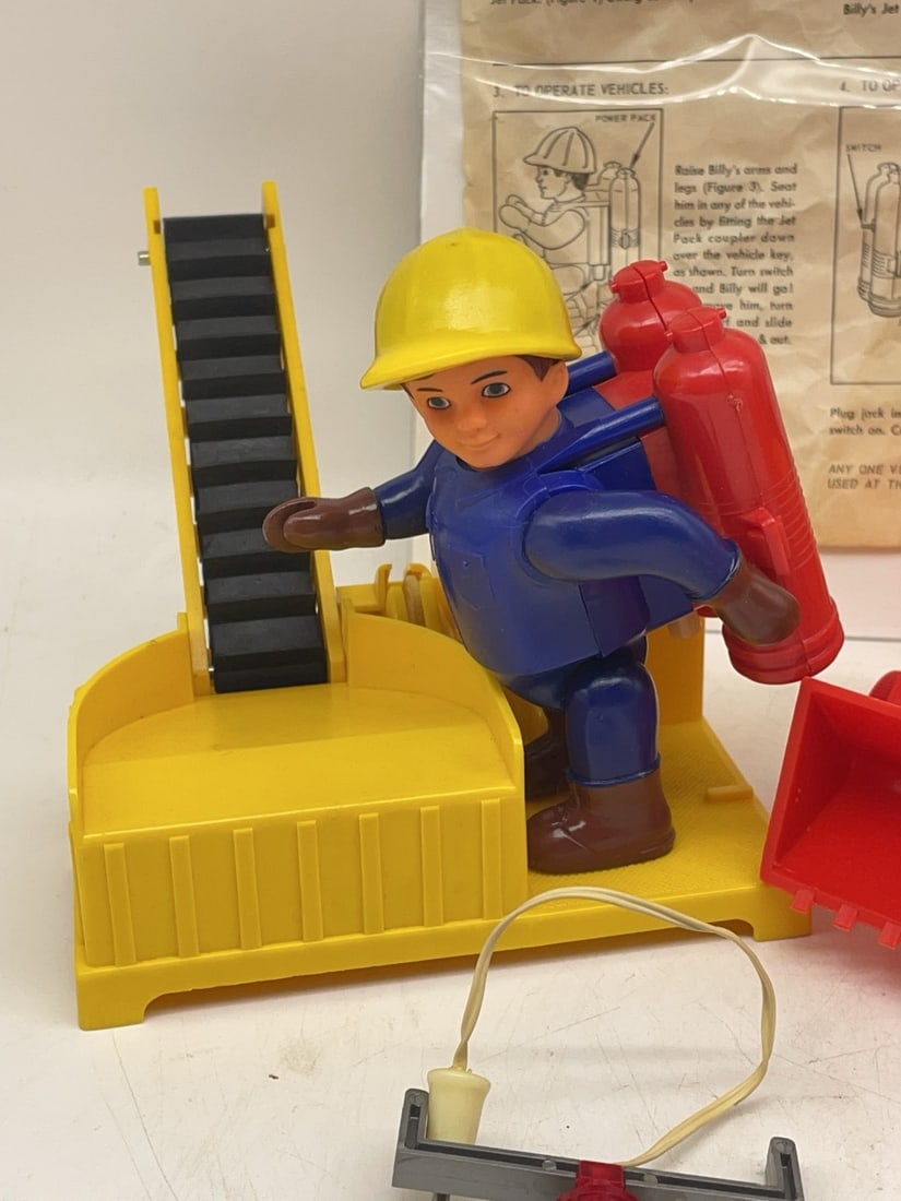 1969 Eldon Billy Blastoff Construction Set - 2
