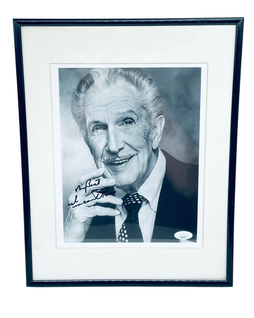 Vincent Price Signed Black and White Photograph: Vincent Price Signed Black and White Photograph. Signed in Black Marker and JSA Authenticated. Measures 11 1/2? x 14 1/2