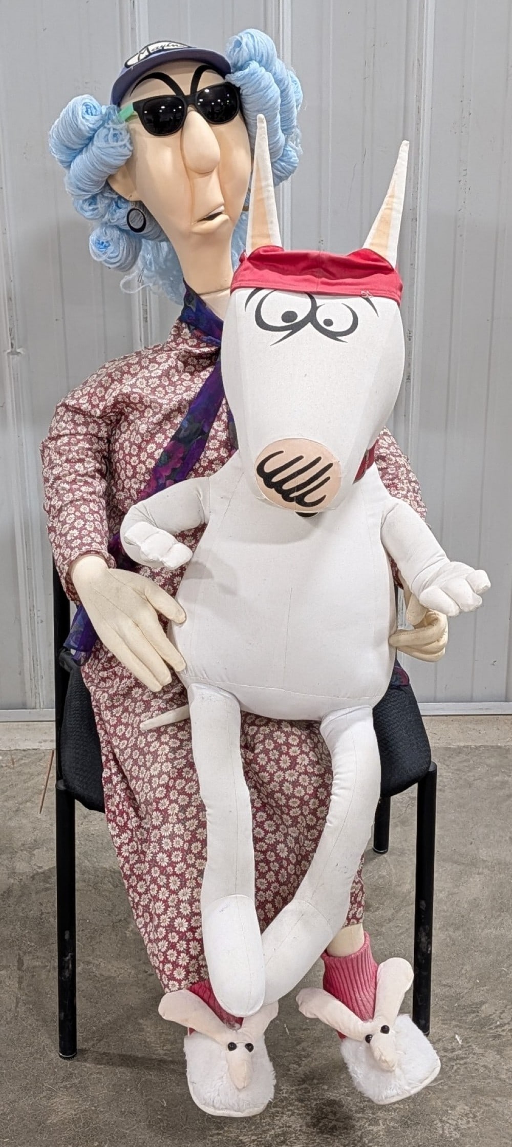 Life Size Hallmark Maxine & Floyd Poseable Store Display Props (1 of 16)