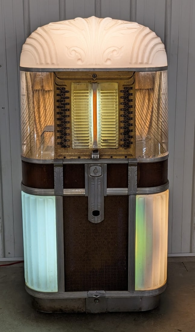 AMI Model-B Jukebox (1 of 14)