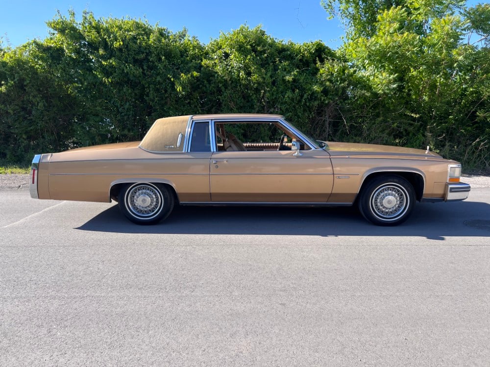 1981 Cadillac Coupe Deville - 4