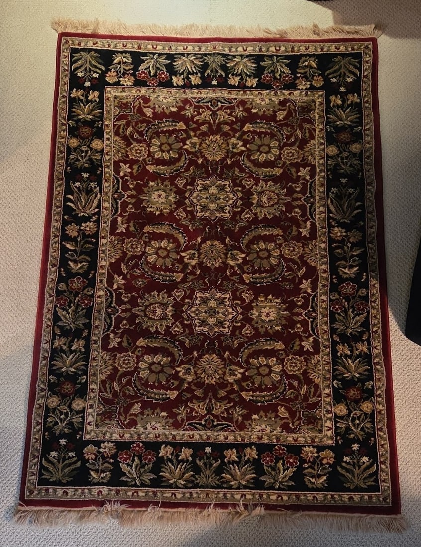 Red/Black Sakkara Oriental Rug: 3'10" By 5'9".