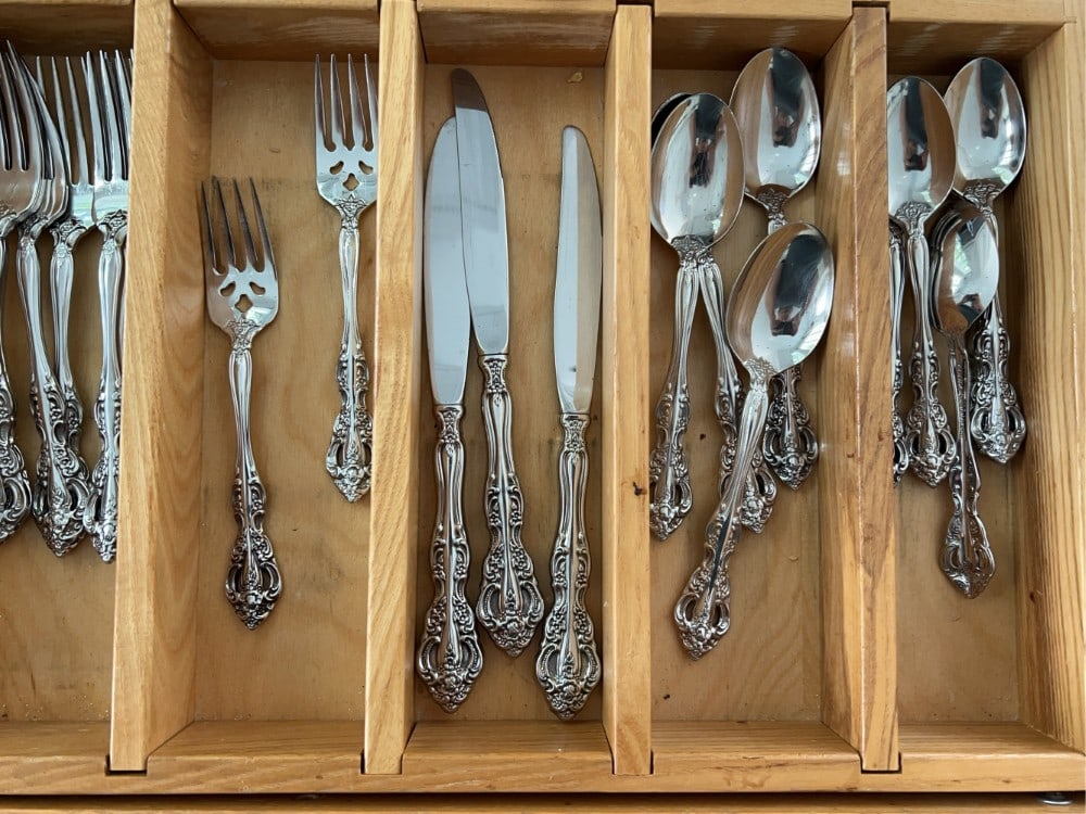 Oneida ?Michelangelo? Stainless Flatware - 2