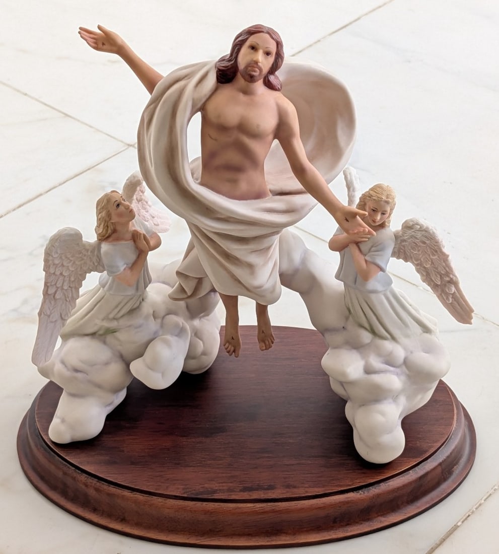 1991 Franklin Mint Porcelain Figurine "The Resurrection" (1 of 6)