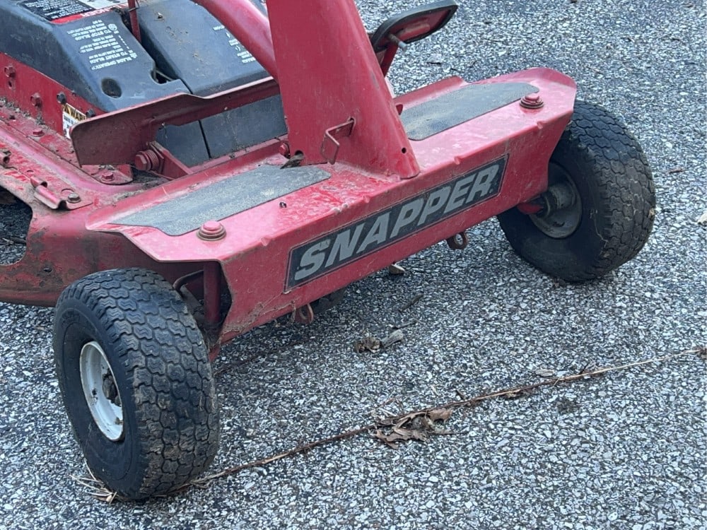 Red Snapper Rear Engine Riding Mower - 3