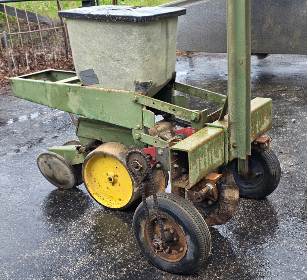 John Deere Single-Row Planter - 2