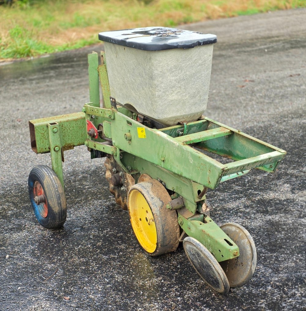 John Deere Single-Row Planter - 5