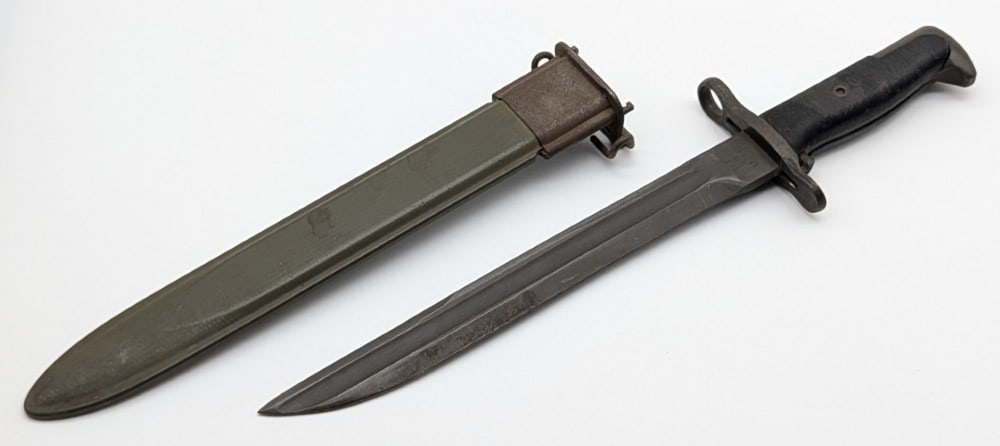 WWII US Union Fork & Hoe Co M1 Bayonet w/ Scabbard (1 of 11)