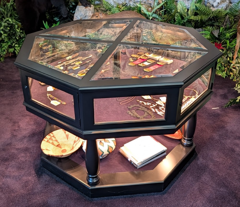 Octagon Black Wood Display Case (1 of 4)