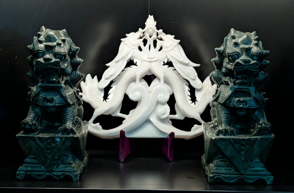 Resin Foo Dog & Chinese Dragon Figures: Resin Foo Dog & Chinese Dragon Figures. Figures are in very nice condition. Measures 9in tall