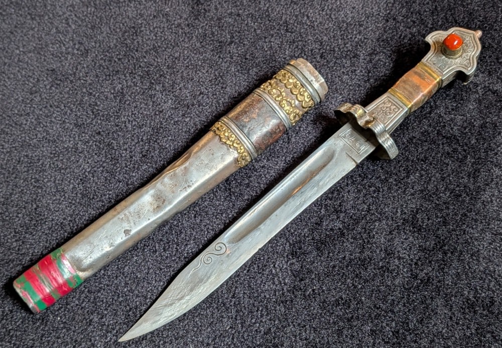 (3) Foreign Daggers - 3