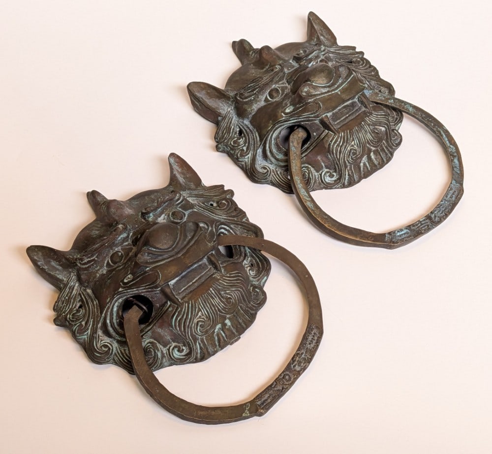 Brass Foo Dog Door Knockers: Brass Foo Dog Door Knockers. Measures 5in across x 7in long x 1-1/2 deep.