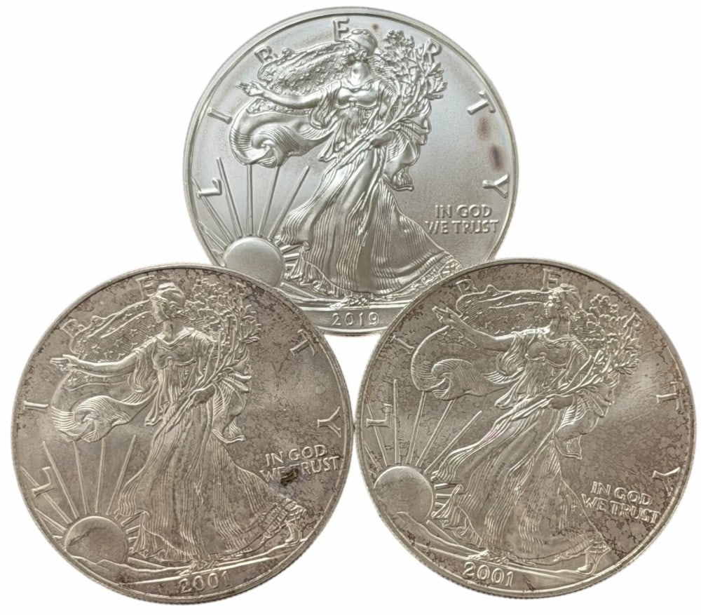2019 & (2) 2011 U.S. Silver American Eagle One Ounce .999 Fine Silver Dollars: 2019 & (2) 2011 U.S. Silver American Eagle One Ounce .999 Fine Silver Dollars. ?Total weight 3 troy ounces of .999 fine silver