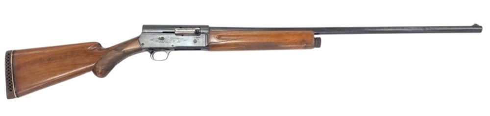 Browning Auto 5 .12 Ga Semi Automatic Shotgun: Browning Auto 5 .12 Ga Semi Automatic Shotgun.? The made in Belgium Browning Auto 5 shotgun is in used condition.? Barrel measures 29.5 inches in length.? Metal is pitted, wood stock is in used condit