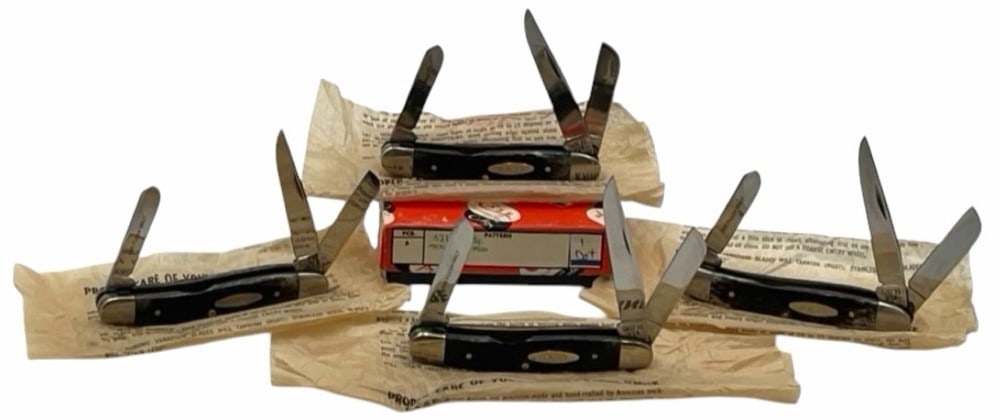Four (4) 1979 Case XX 6318 HP Medium Stockman Folding Pocket Knife in Vendor Box: Four (4) 1979 Case XX 6318 HP Medium Stockman Folding Pocket Knife in Vendor Box. This lot is for Four (4) 1979 One Dot Medium Stockman, 3 blade Clip master, Sheepfoot and Spey point (marked for flesh
