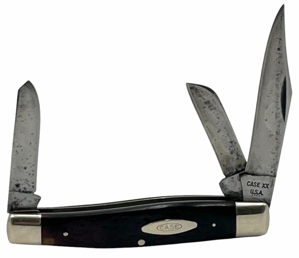 1974 Case XX 6375 Large Stockman (3) Blade Folding Pocketknife: 1974 Case XX 6375 Large Stockman (3) Blade Folding Pocketknife. The 6375 is in very nice used condition. The closed measurement is 4.320 inches. The Jigged Bone handles are in nice used condition with