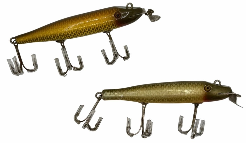 Creek Chub Older Pikie's No. 704 Gold Shiner & No. 703 Silver Shiner Fishing Lures: Creek Chub Older Pikie's No. 704 Gold Shiner & No. 703 Silver Shiner Fishing Lures.? Creek Chub 2 Older Pikie.? Including Creek Chub No. 704 Gold Shiner, and Creek Chub No. 703 Silver Shiner.? They ar