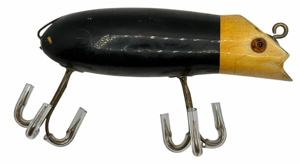 Shakespeare Swimming Mouse Wooden No. 578 Black & White, Glass Eye Fishing Lure (1 of 4)