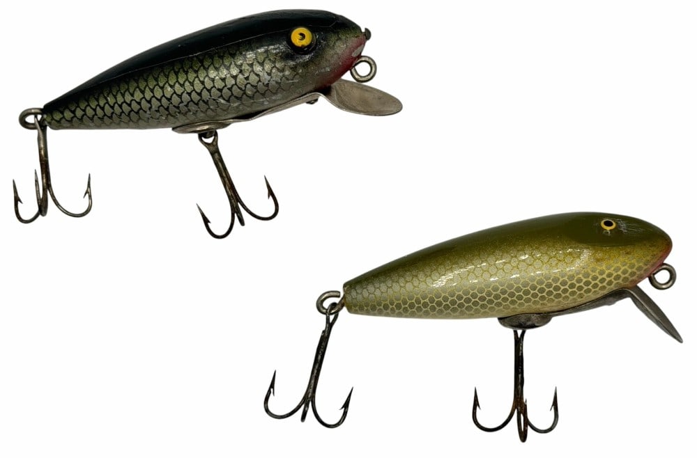 (2) Vintage Paw Paw Model 903 River Type Wooden Fishing Lures (1 of 5)