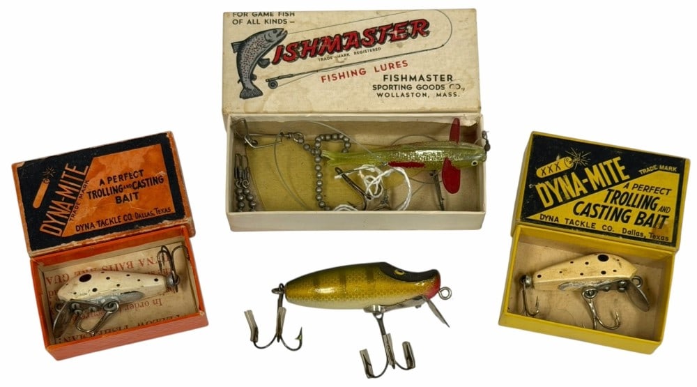 Dyna-Mite Lures, Fishmaster Snapper Red Lure w/ Boxes And Paw Paw TE Perch Wood Lure (1 of 6)