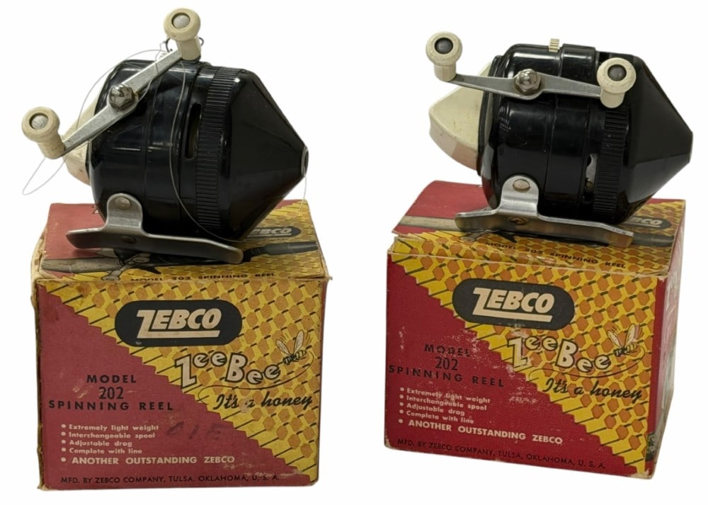 Two Zebco Zee Bee Model 202 Spinning Reels w/ Boxes (1 of 5)