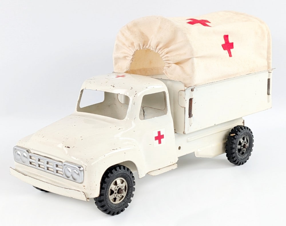 Buddy L Ambulance Truck (1 of 6)