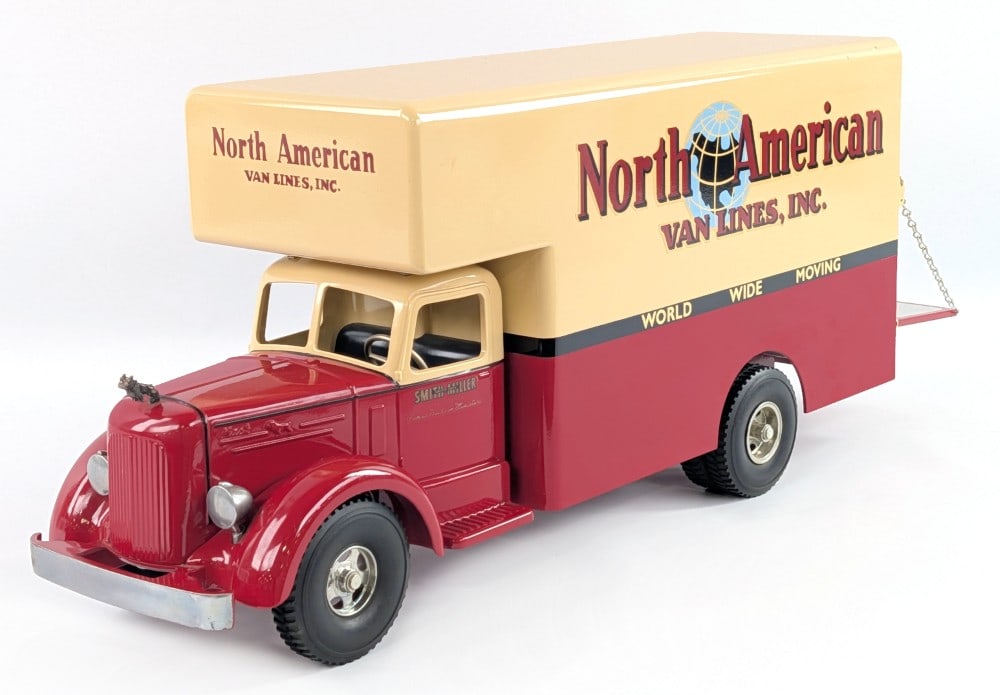 Fred Thompson Smith Miller North American Van Lines Moving Truck (1 of 10)