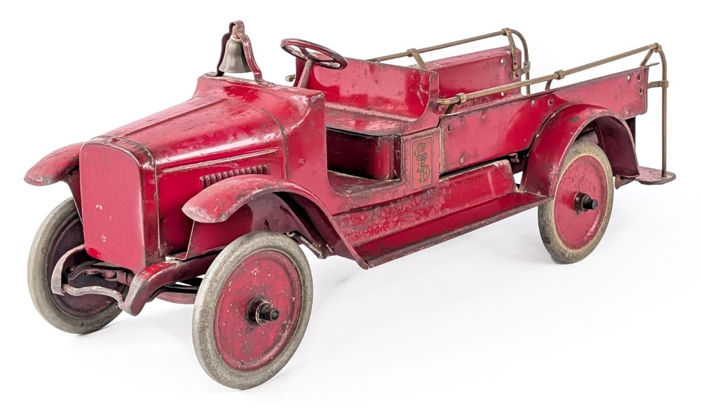 Buddy L Hook & Ladder Fire Truck (1 of 8)