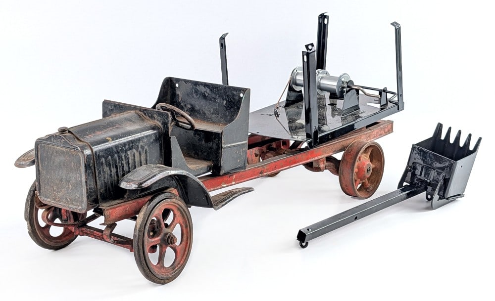 Kelmet White Truck Parts: Kelmet White truck parts. Includes original cab, frame with wheels, and restored steam shovel body. Dusty / dirty from display. Sells as is. Measures approximately 24" long. *From the Gene Griser Coll