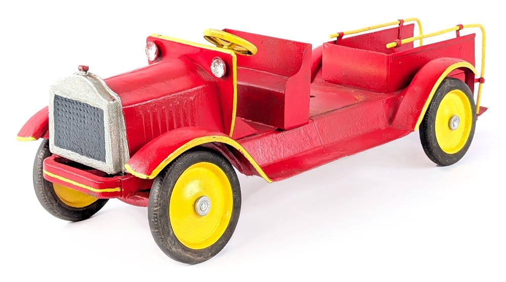 Keystone Packard Wrecker Tow Truck Project: Keystone Packard wrecker tow truck. The truck has an old amateur repaint. It is missing the tow boom, has bent parts, pitting, and wear from age. Sells as is. Measures approximately 26" long. *From th