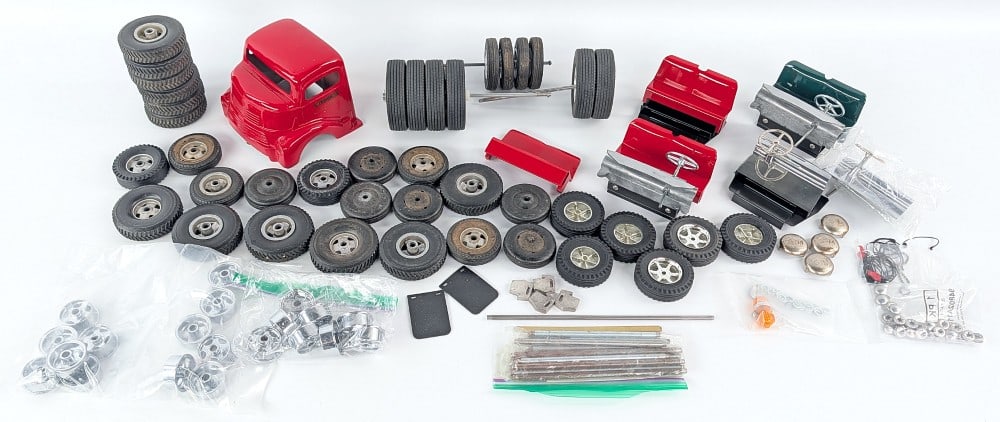 Smith Miller GMC Truck Cab and Other Parts (1 of 8)