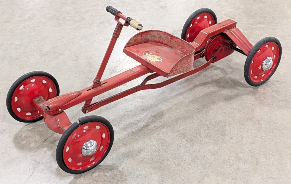 Parson's Modern Speedy Gear-Propelled Irish Mail Cart: Parson's Modern Speedy Gear-Propelled Irish Mail Cart. The wheels on the cart have been repainted and the hubcaps replaced. It is missing one of the hubcaps. The cart itself has original paint with th